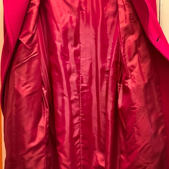 Beautiful wool full length coat - Picture 3 of 6